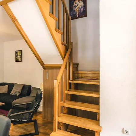 Zeleni Svet Деревянный коттедж Crni Vrh