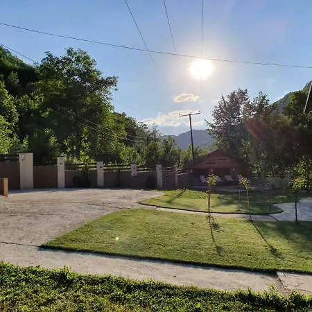 Zeleni Svet * Crni Vrh